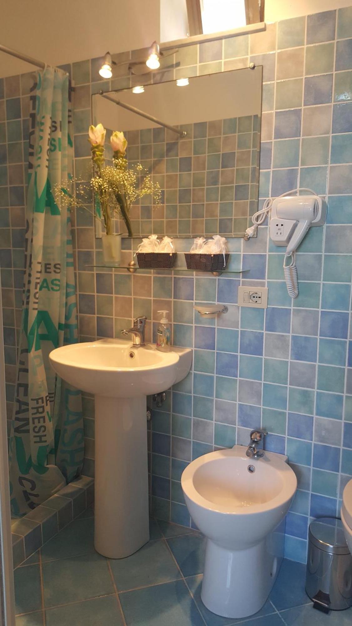 Mirailmare Guesthouse Вико-Экуенсе Экстерьер фото