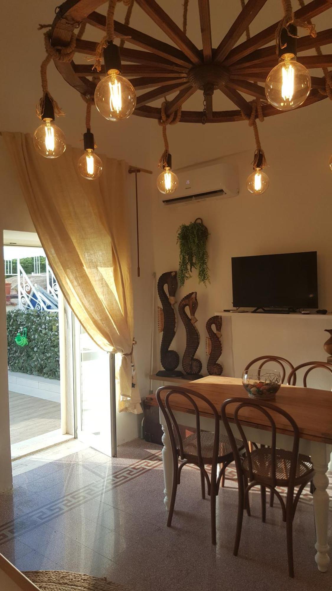 Mirailmare Guesthouse Вико-Экуенсе Экстерьер фото